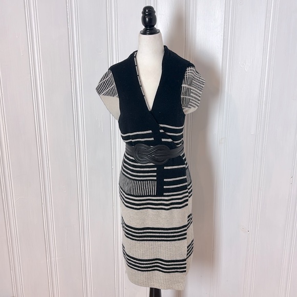 VINCE wool and cashmere vest dress - Picture 7 of 10